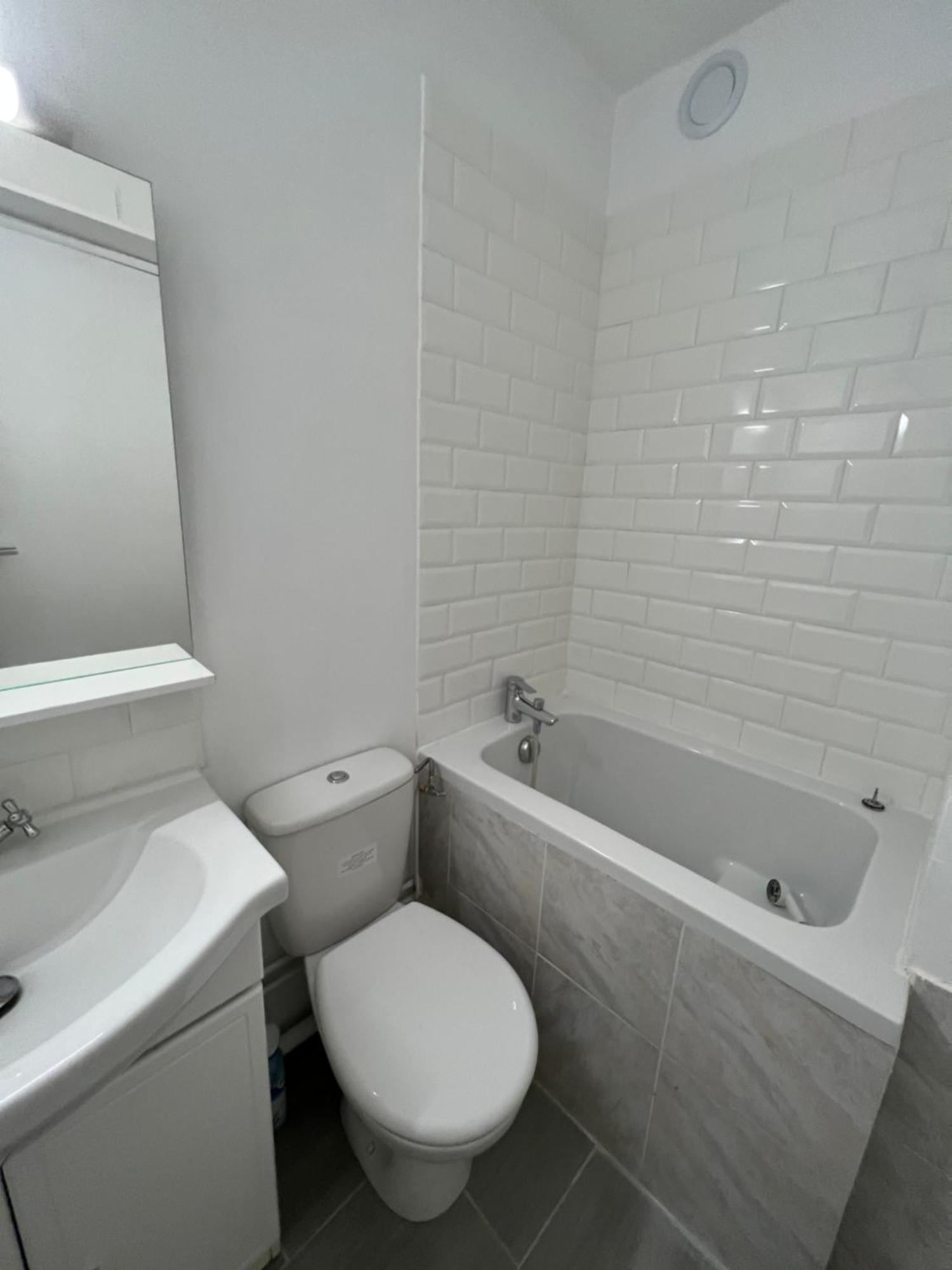 פוטו Charm Studio Nearby La Defense Arena מראה חיצוני תמונה
